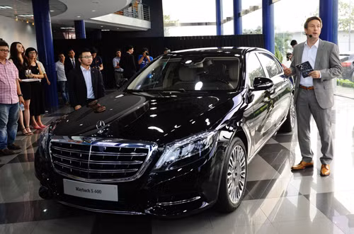 Mercedes-Maybach S600 có giá mới hơn 14 tỷ. maybach s600 gia ky luc hon 14 ty tai viet nam