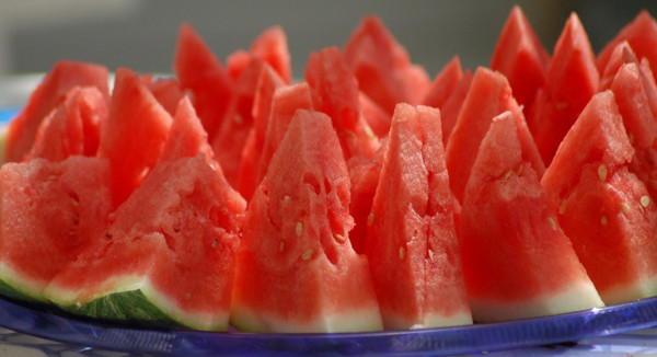 10 loai qua an vao giup da dep mien che