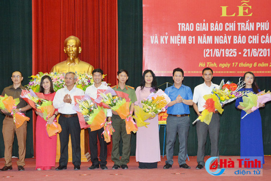 ky niem 91 nam ngay bao chi cach mang va trao giai bao chi tran phu nam 2015