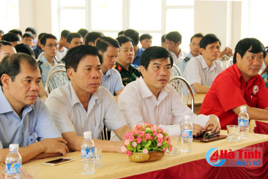 ha tinh ton vinh 20 nguoi hien mau tieu bieu