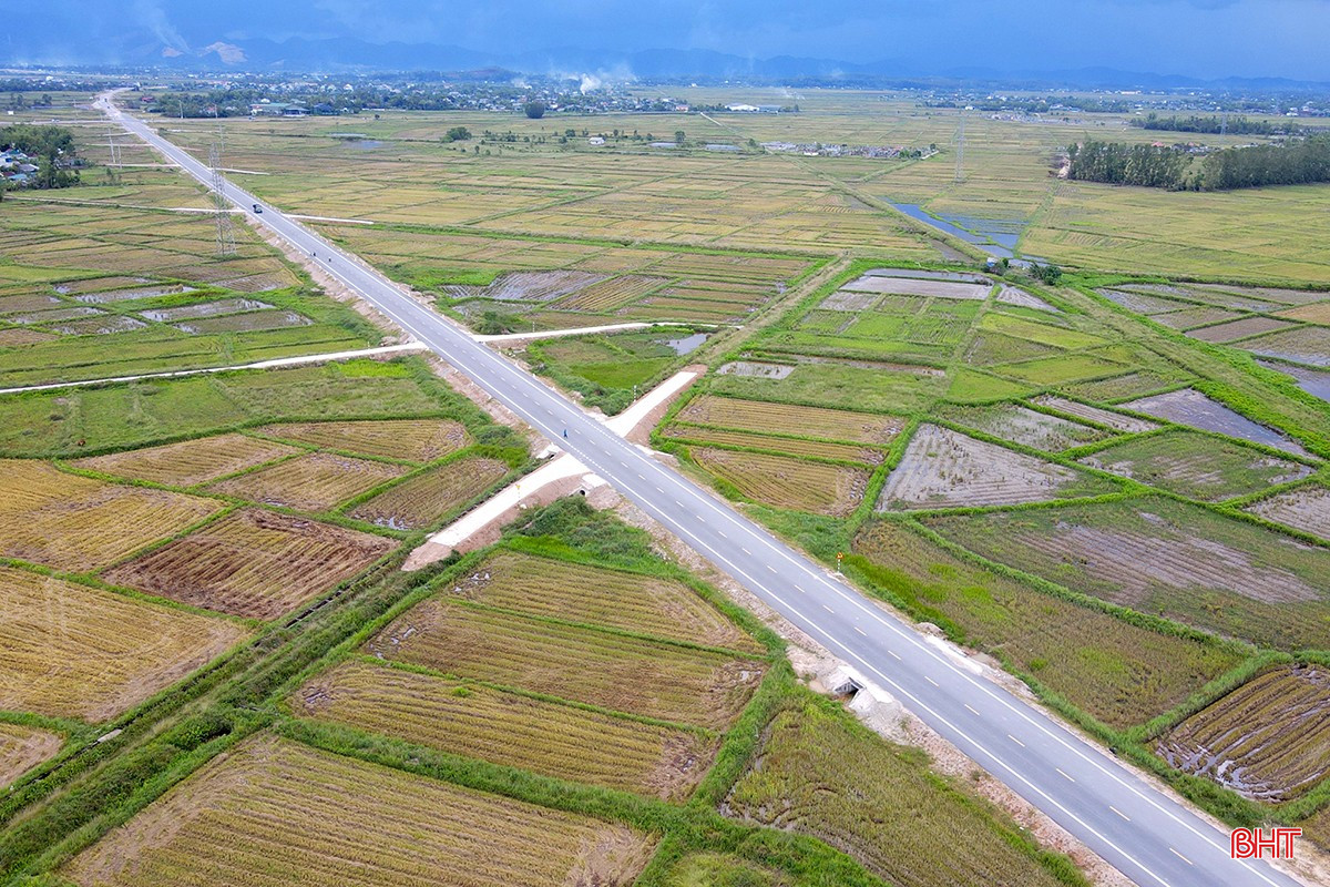 Si todo va bien, en unos 7 a 10 días estas dos rutas de tráfico podrán ser entregadas a la provincia de Ha Tinh para su operación. bqbht_br_duong-ket-noi-cao-toc-10.jpg