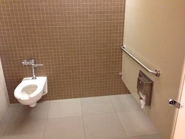Chết cười với những tác phẩm "bá đạo" của các kiến trúc sư ảnh 7
