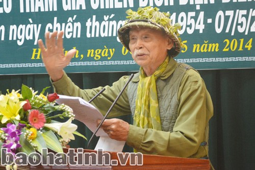 Mỗi chiến sỹ Điện Biên với bản chất "Anh bộ đội Cụ Hồ" truyền lửa cho thế hệ trẻ thông qua những câu chuyện còn nguyên giá trị lịch sử... Mỗi chiến sỹ Điện Biên với bản chất "Anh bộ đội Cụ Hồ" truyền lửa cho thế hệ trẻ thông qua những câu chuyện còn nguyên giá trị lịch sử...