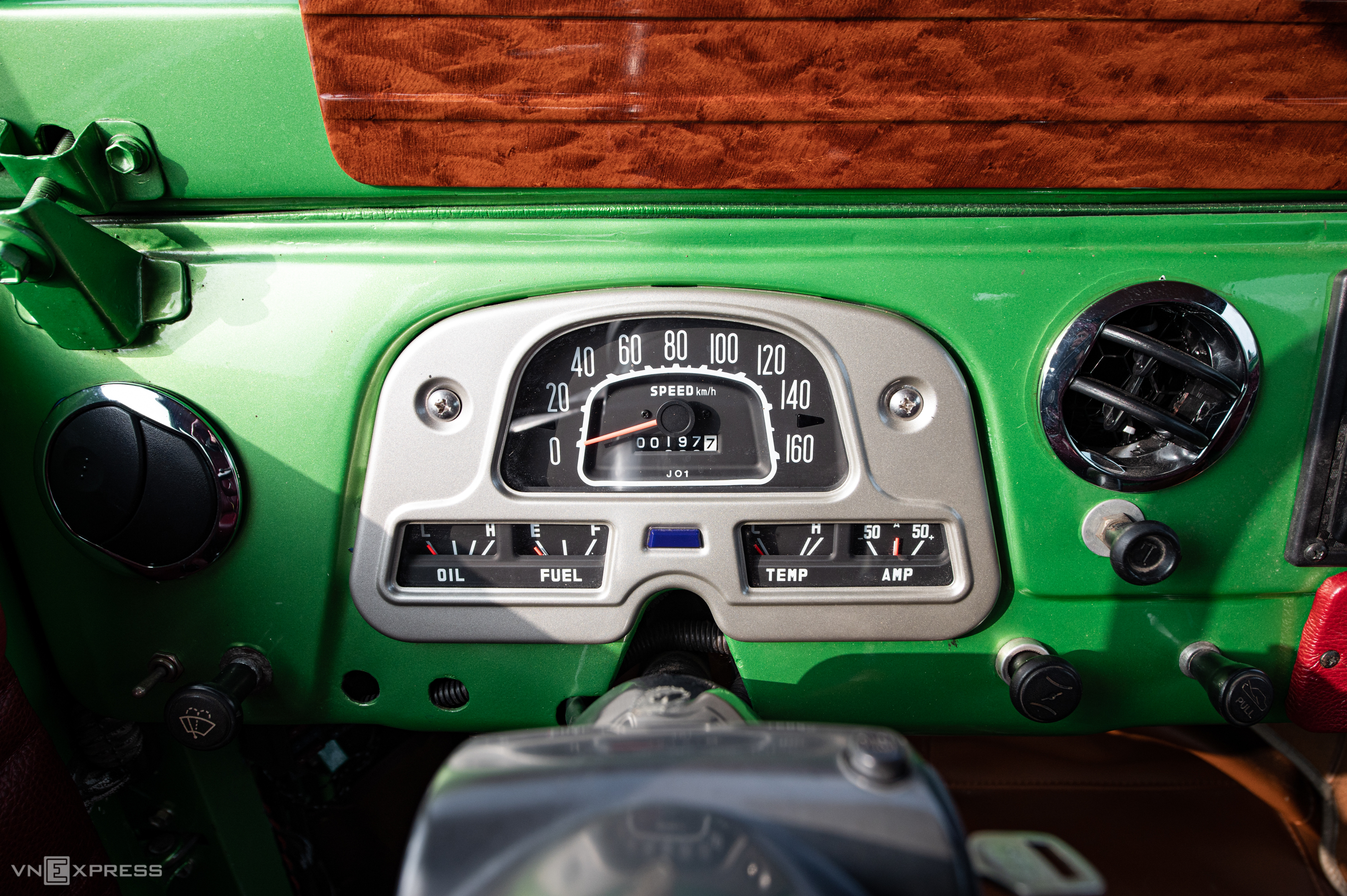 Toyota Land Cruiser BJ40 – hàng cổ 44 năm tuổi giá 1,5 tỷ đồng