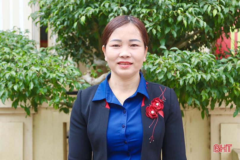 Bà Nguyễn Thị Xoan - Bí thư Chi bộ thôn Hợp Bình (xã Hương Minh). bqbht_br_img-9572-copy.jpg