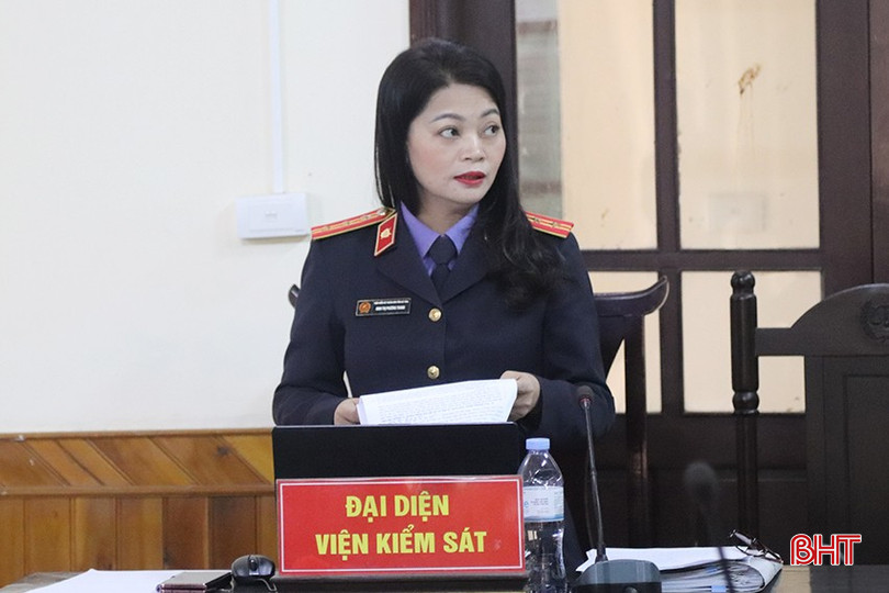 Đại diện Viện Kiểm sát nhân dân tỉnh tại phần luận tội. bqbht_br_img-3009-copy.jpg