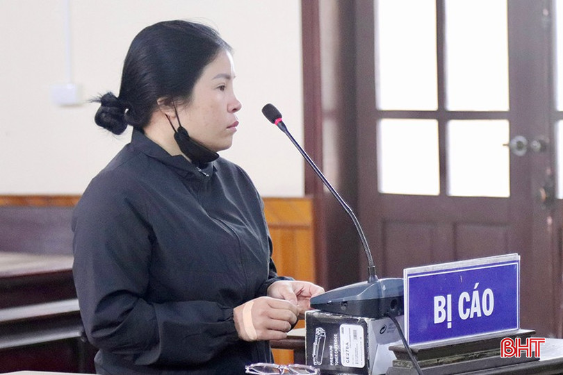 Bị cáo Thái Thị Phương tại phiên xử sơ thẩm hình sự của Toà án nhân dân tỉnh Hà Tĩnh. bqbht_br_img-3010-2-copy.jpg