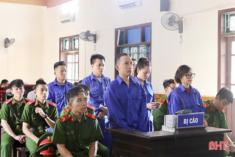 6 bị cáo bị Toà án nhân dân tỉnh Hà Tĩnh đưa ra xét xử ngày 15/8. IMG_9984 copy.jpg