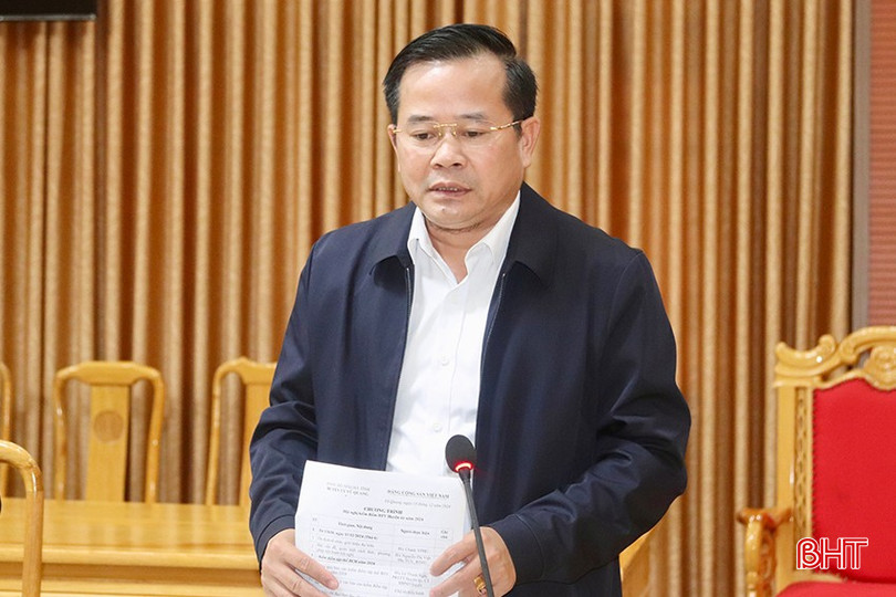Đại tá Nguyễn Xuân Thắng - Chỉ huy trưởng Bộ CHQS tỉnh phát biểu tại hội nghị. bqbht_br_img-3217-2-copy.jpg