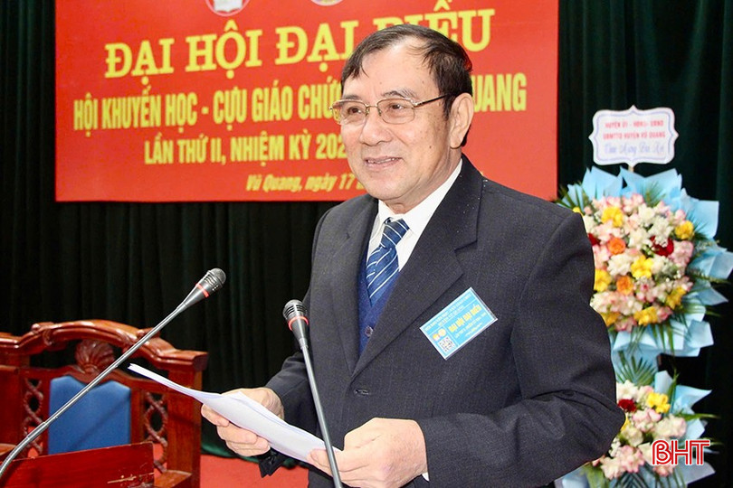 Phó Chủ tịch Thường trực Hội Khuyến học tỉnh Nguyễn Xuân Trường phát biểu tại đại hội. bqbht_br_img-4829-copy.jpg