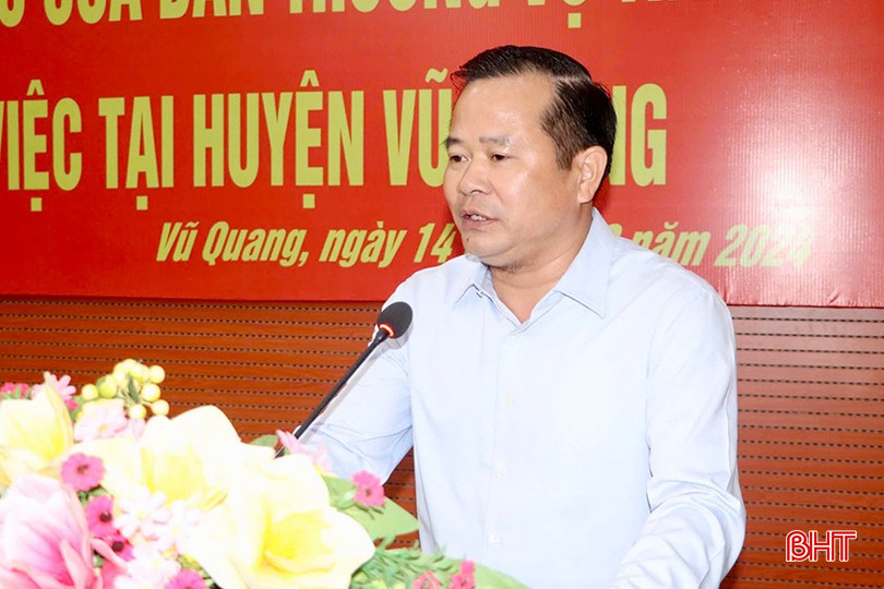 Đại tá Nguyễn Xuân Thắng phát biểu chỉ đạo tại buổi làm việc. img-2889-copy-1696.jpg