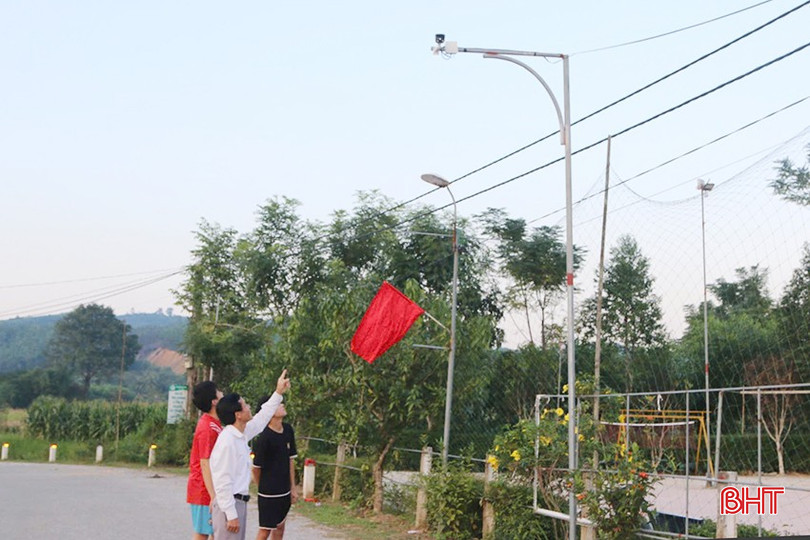 Anh Lê Văn Lục là hạt nhân tiêu biểu trong phong trào toàn dân bảo vệ ANTQ. bqbht_br_z6033059388015-e829baa70490889c79457bbbd4bd926b-5978.jpg