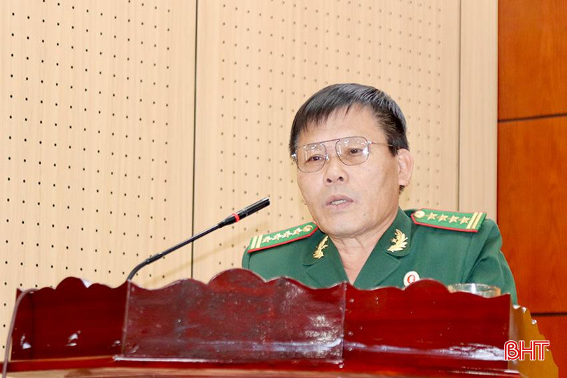 Phó Chủ tịch Thường trực Hội CCB tỉnh Nguyễn Quốc Việt nhấn mạnh một số nội dung tại hội nghị. IMG_9507 copy.jpg