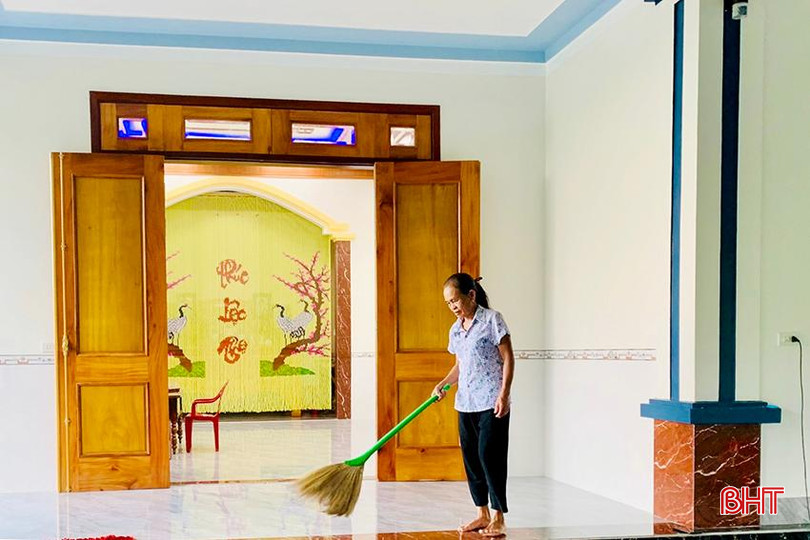 Ngôi nhà mới khang trang của gia đình bà Nguyễn Thị Nguyệt và ông Nguyễn Văn Hoàn ở thôn Yên Du. IMG_0411 copy.jpg