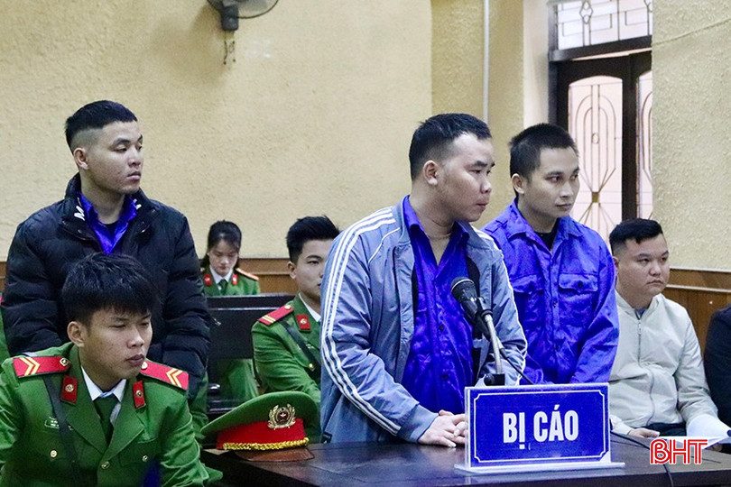 Các bị cáo Vongmounty Maimy, Maikhen Xaiyaphon và Sisonekeo Toy (Lào) tại phiên xử sơ thẩm hình sự do TAND tỉnh Hà Tĩnh mở sáng 16/1. bqbht_br_img-8501-copy.jpg