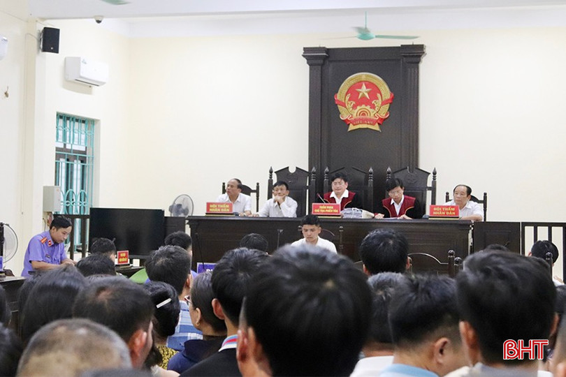 Nguyễn Hồng Sơn nhận bản án nghiêm minh từ phía HĐXX. img-0662-copy-498.jpg
