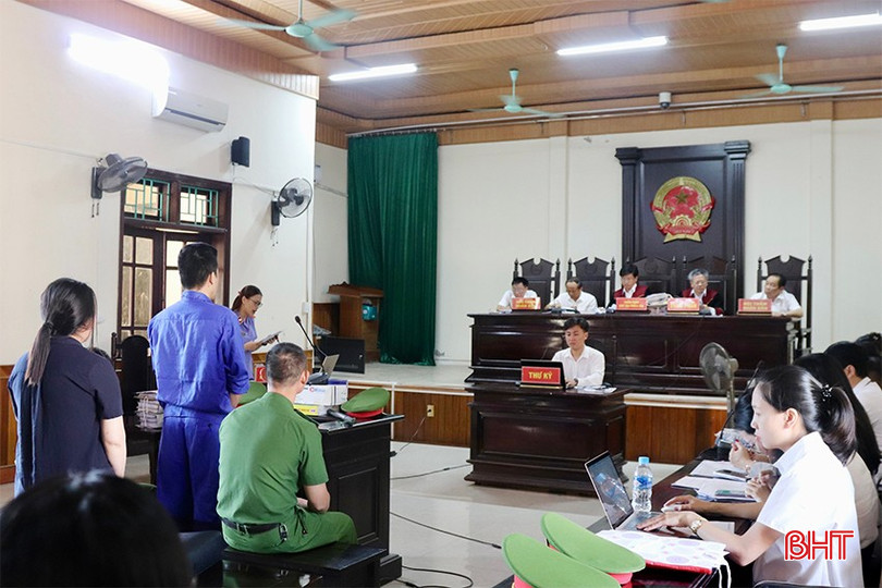 Toàn cảnh phiên xử. c3.jpg