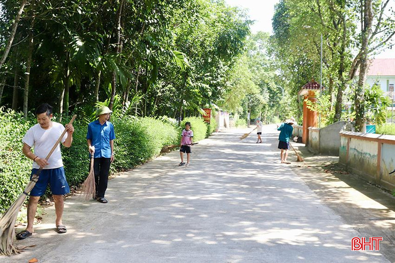Người dân thôn 7 luôn ý thức làm đẹp cảnh quan mỗi ngày. IMG_9675 copy.jpg