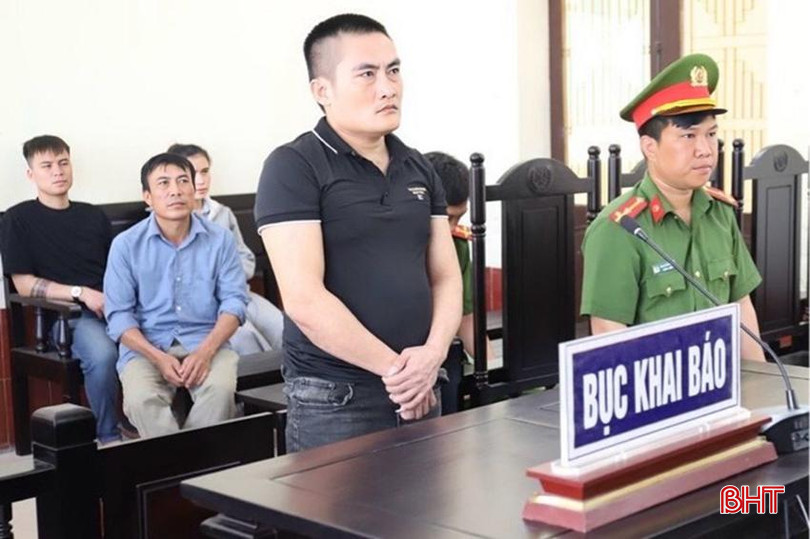 Bị cáo Trần Văn Nghĩa thành khẩn khai báo hành vi phạm tội của mình và tha thiết mong nhận được sự khoan hồng của pháp luật. IMG_0569 copy.jpg