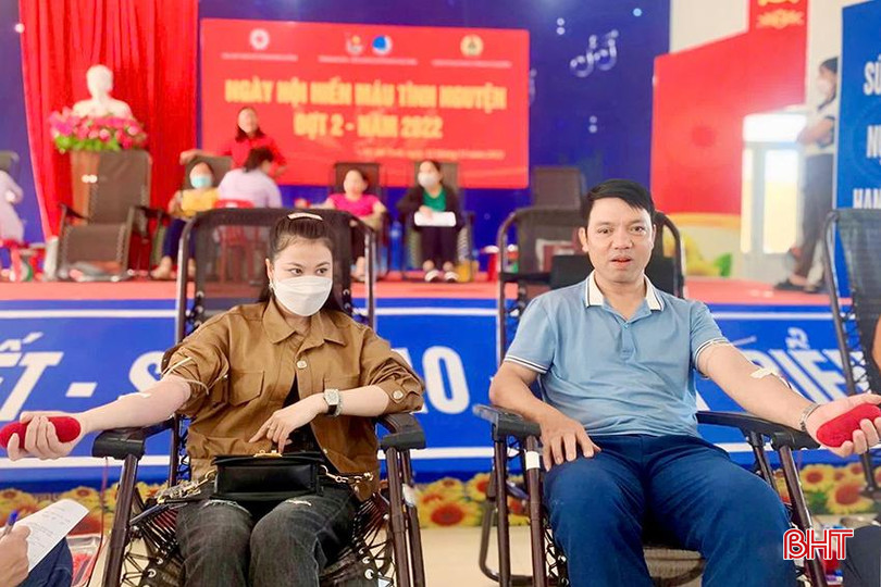 Anh Lê Thanh Bình - Chủ tịch Hội Nông dân phường Đại Nài đã có 34 lần hiến máu tình nguyện. z5725743196206_f6fe1eea13660042a970415a275ad84a.jpg