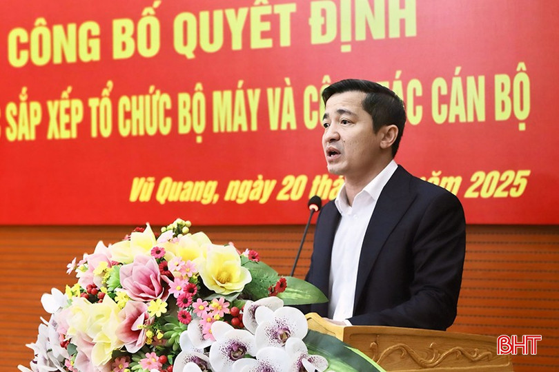 Chủ tịch UBND huyện Vũ Quang Trần Nguyên Thọ phát biểu chỉ đạo tại hội nghị. bqbht_br_img-6928-copy.jpg