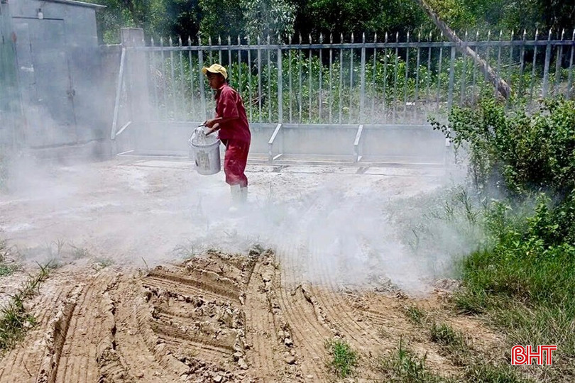 Người chăn nuôi Hà Tĩnh cần chú trọng thực hiện các biện pháp chăm sóc, phòng trừ dịch bệnh cho đàn vật nuôi. bqbht_br_img-5807-copy.jpg