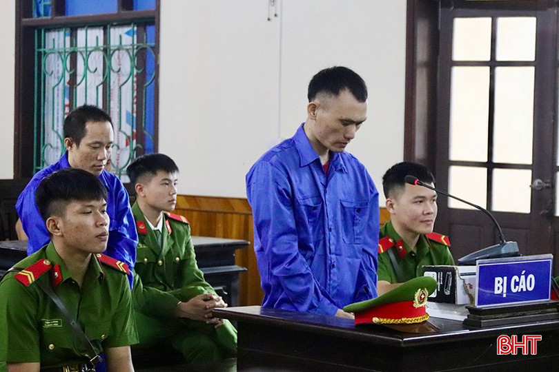 Sáng 22/11, Toà án nhân dân tỉnh Hà Tĩnh mở phiên toà sơ thẩm hình sự xét xử các bị cáo: Xeng và Sisavanh Yongyaerlor (cùng SN 1988, trú huyện Khăm Cợt, tỉnh Bolikhămxay, Lào) về tội “Vận chuyển trái phép chất ma túy”. bqbht_br_img-2984-copy.jpg
