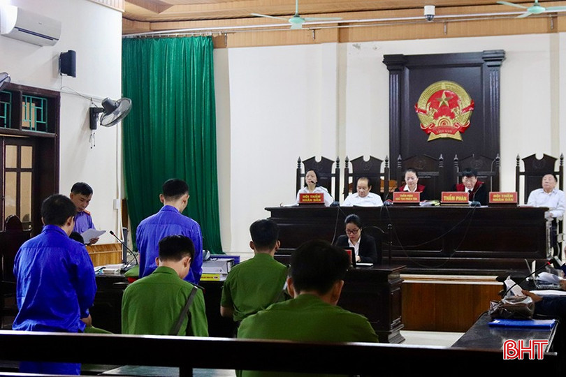 HĐXX quyết định tuyên phạt bị cáo Xeng và Sisavanh Yongyaerlor mức án tử hình. bqbht_br_img-2992-copy.jpg