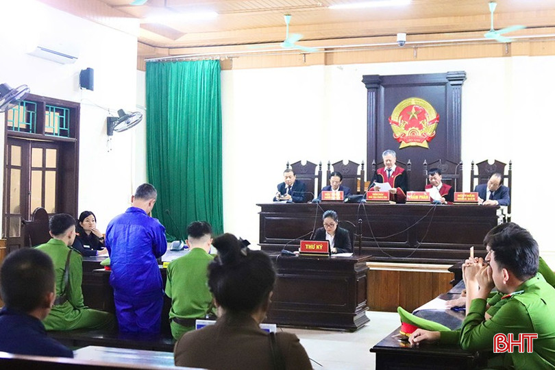 Đánh giá toàn diện vụ án, HĐXX tuyên phạt bị cáo mức án 16 năm tù giam về tội “Giết người”. bqbht_br_8437789d7a28c1769839-copy.jpg
