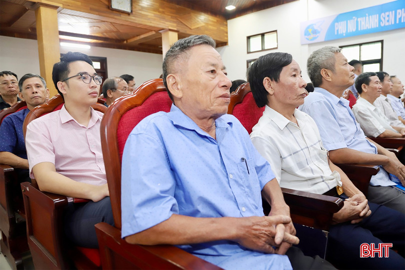Cử tri bày tỏ vui mừng và phấn khởi trước những đổi mới tích cực của tỉnh nhà và đất nước sau 3 tháng vận hành chính quyền địa phương hai cấp. bqbht_br_img-4692-2-copy.jpg