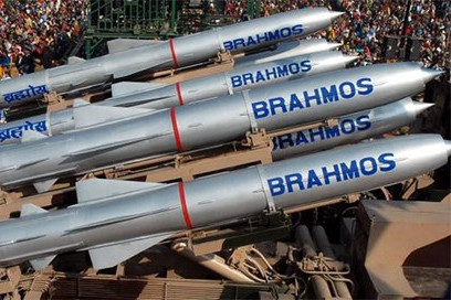 nga va an do phat trien ten lua hanh trinh sieu am trang bi cho tau ngam