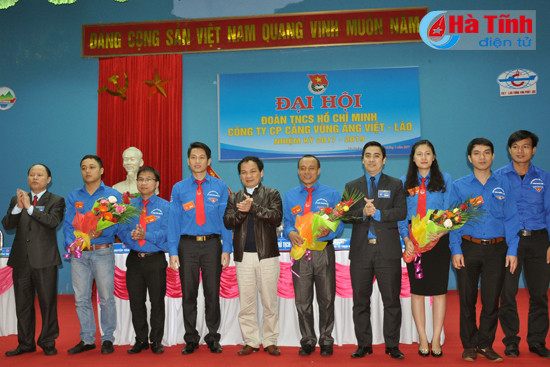 tuoi tre cang vung ang viet lao xung kich di dau trong sx kd