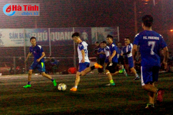 fc friend vo dich giai bong da nam thanh nien phu quang 2017