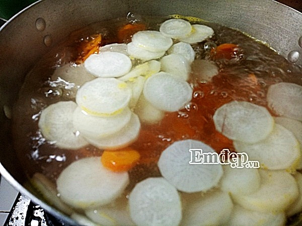 chuan bi bun cha ca ngon lanh cho bua sang ngay cuoi tuan