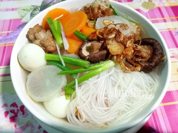 chuan bi bun cha ca ngon lanh cho bua sang ngay cuoi tuan
