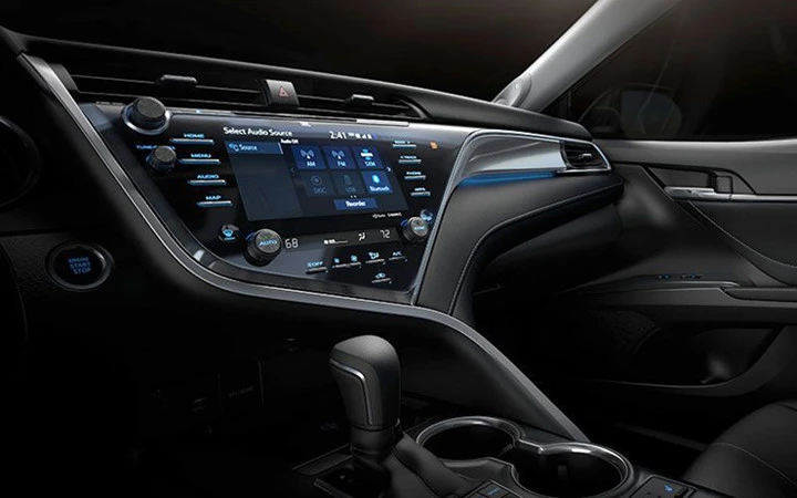 nhung dieu can biet ve mau xe toyota camry 2018 hoan toan moi