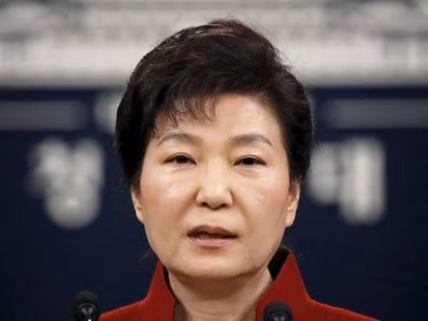 ba park geun hye de nghi lui ngay to chuc phien xem xet vu luan toi