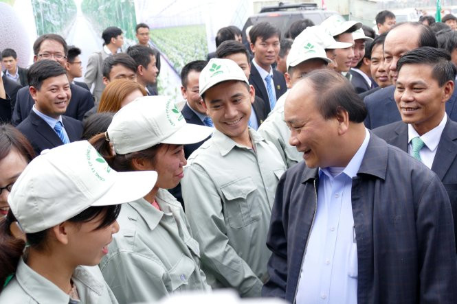 nguoi co long tu trong khong di xin bang khen