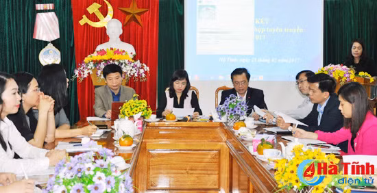 tuyen truyen ro net hon ve vai tro vi the cua phu nu ha tinh trong xa hoi hien dai