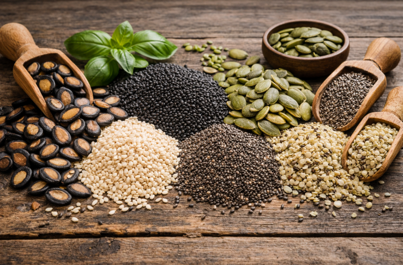 Hầu hết các loại siêu hạt này có nguồn gốc từ thực vật, trái cây và rau củ đều giàu chất xơ, protein và chất béo lành mạnh, giúp bạn no lâu hơn, hỗ trợ giảm cân hiệu quả.