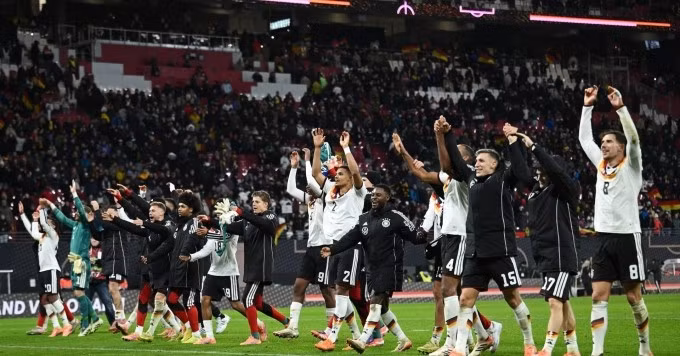 Tuyển Đức mừng chiến tích đến World Cup 2026, trên sân Red Bull, Leipzig, Đức hôm 17/11. Ảnh: Reuters