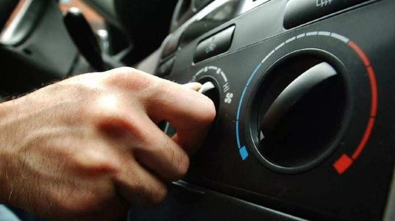 Chủ xe nên sử dụng điều hoà ô tô đúng cách trong mùa nồm ẩm