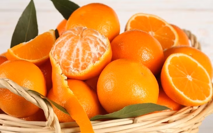 Vỏ cam có khả năng khử mùi khá tốt