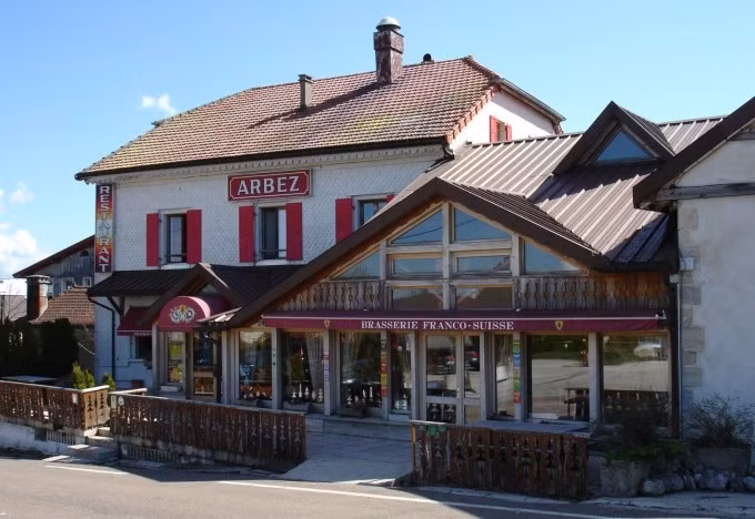 Khách sạn Arbez ngày nay. Ảnh: UH