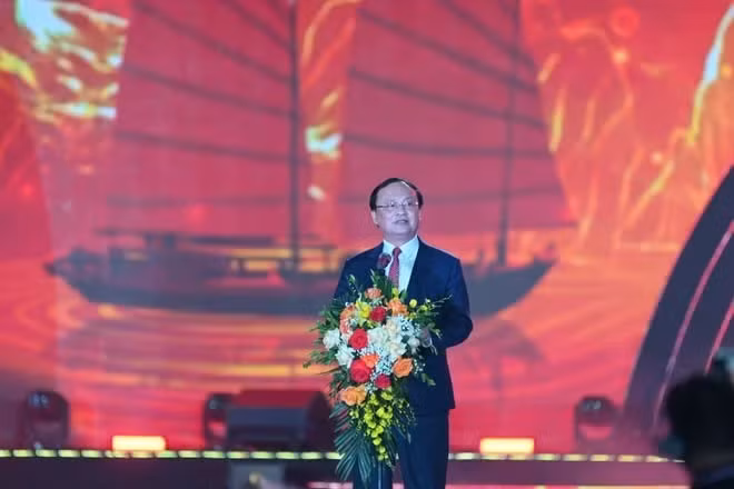 Ủy viên Trung ương Đảng, Tổng Giám đốc Đài Tiếng nói Việt Nam Đỗ Tiến Sỹ phát biểu khai mạc Liên hoan Phát thanh toàn quốc lần thứ XVII. (Ảnh: Thanh Vân/TTXVN)