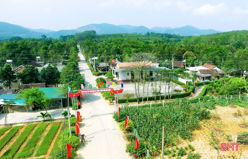 Người dân Hà Tĩnh thường xuyên chăm sóc môi trường, cảnh quan, không gian xanh, sạch, đẹp. bqbht_br_137d4142430t5670l6-huong-tra.jpg