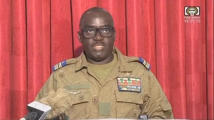 Ông Amadou Abdramane, người phát ngôn chính quyền quân sự Niger. (Ảnh: AFP/TTXVN)