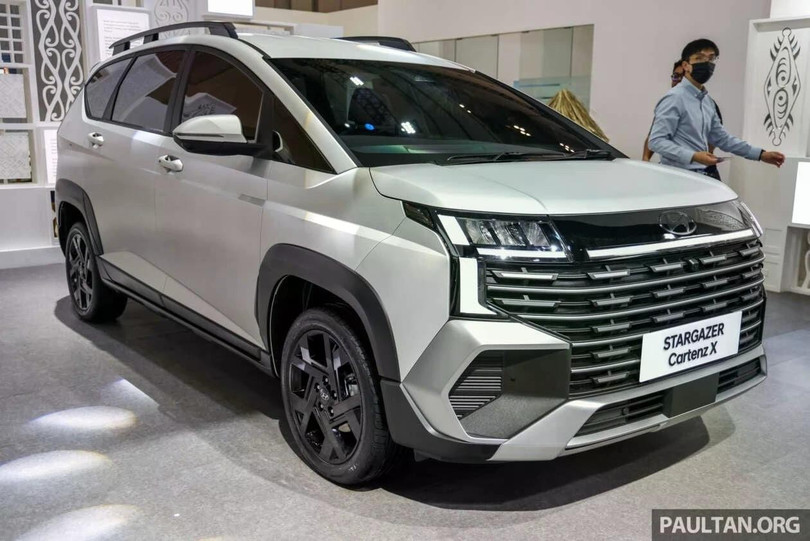 Theo nhiều nguồn tin, Hyundai Stargazer bản nâng cấp sẽ sớm được phân phối tại Việt Nam. Trước đó vào tháng 7/2025, chiếc MPV này đã xuất hiện tại thị trường Indonesia với tên gọi Stagazer và Stagazer Carten X (tương tự chiếc Stargazer X ở Việt Nam).