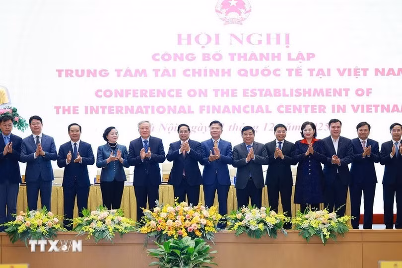 thu-tuong-chu-tri-hoi-nghi-cong-bo-thanh-lap-trung-tam-tai-chinh-quoc-te-tai-viet-nam-1.jpg