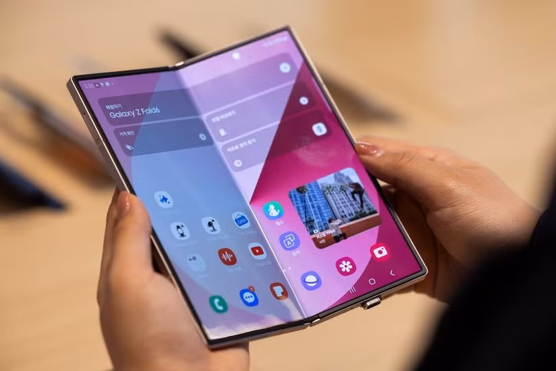 Samsung Galaxy Z Fold6. Ảnh: Bloomberg.